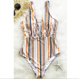 NWT Cupshe One Piece Bathing Suit